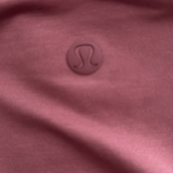 lululemon tied in front tshirt- maroon - Picture 3 of 3